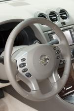 Nissan Altima Hybrid 2010 года